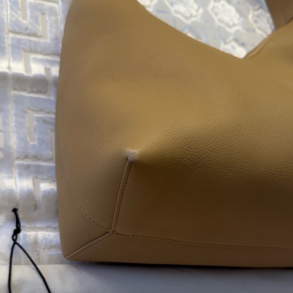 Mansur Gavriel Candy Hobo Bag - Picture 3 of 13